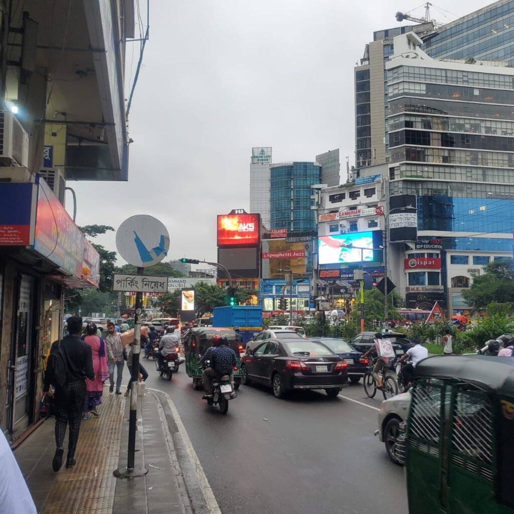 Vibrant LED billboard in Dhaka, Bangladesh, displaying a colorful advertisement, LED Advertising in Bangladesh, Effective LED Ads, Digital Signage Solutions